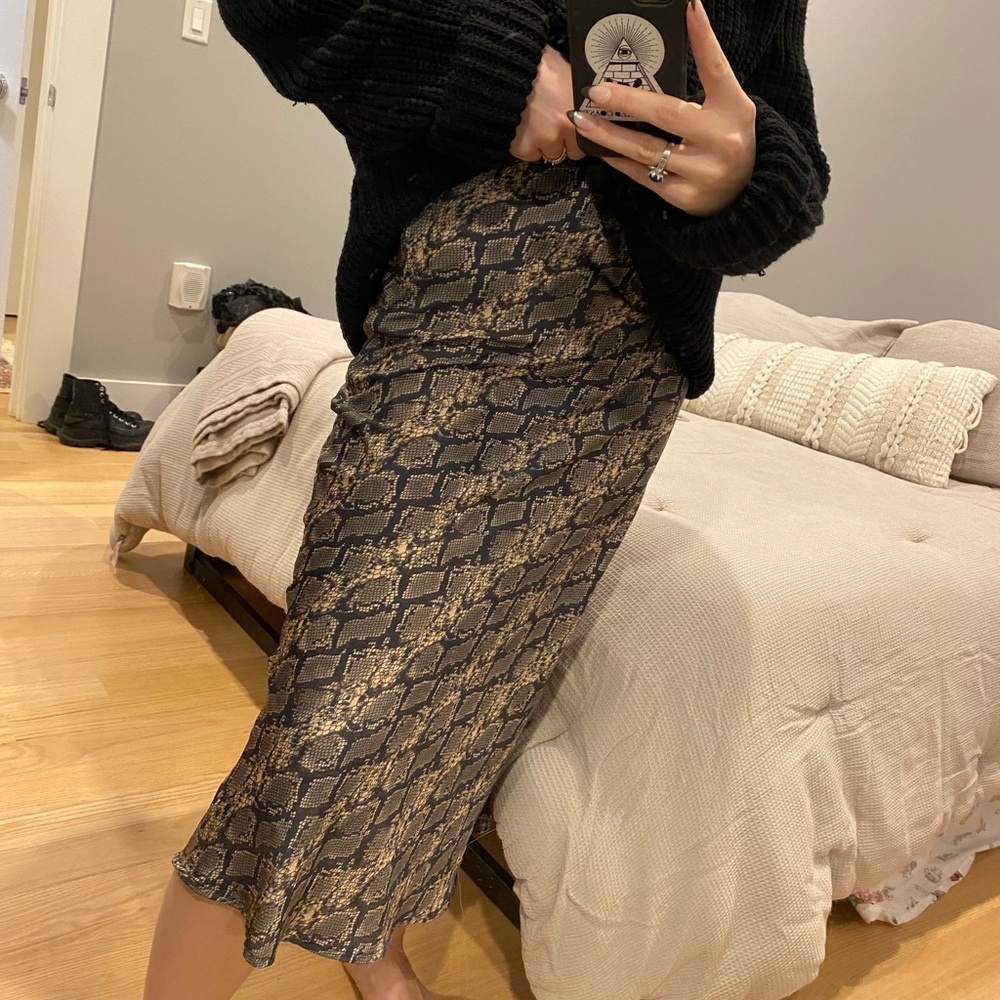 Urban Outfitters Snakeskin skirt - Picture 2 of 4